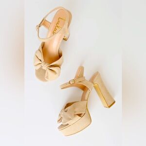 Lulu’s Lyeluh Light Nude Suede Bow Platform Heels